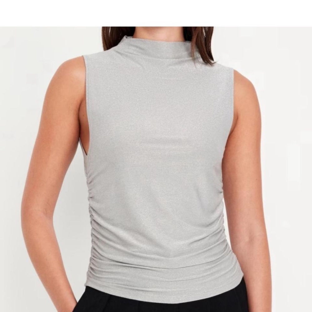 Elegant Gray Sleeveless Top